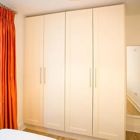 Temple Bar District Apartments *
