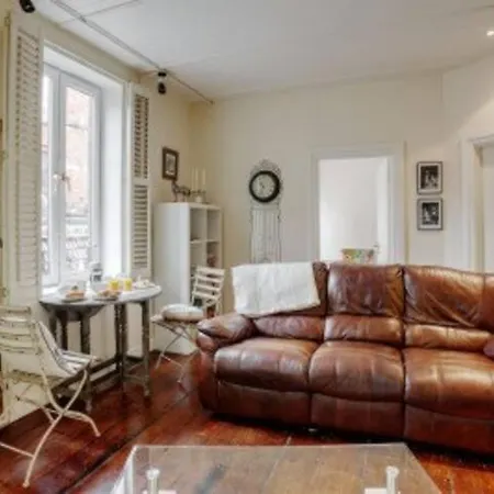 Temple Bar District Apartments *