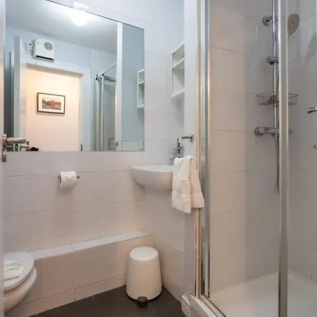 Temple Bar District Apartments *