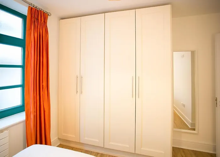 Temple Bar District Apartments *